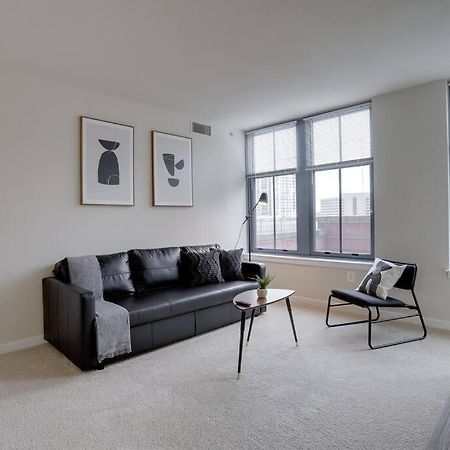 Bright And Cozy Apartment Near Pentagon City Arlington Exterior photo