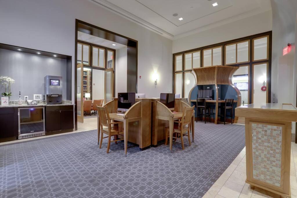 Bright And Cozy Apartment Near Pentagon City Arlington Exterior photo